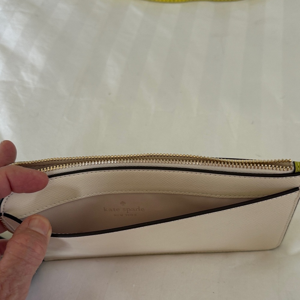 Kate Spade Chartreuse Wristlet - Picture 8 of 8